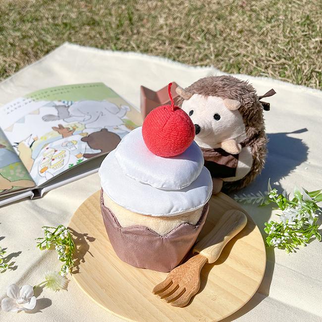 amanoppo あまのっぽ はりねずみくんとカップケーキ(絵本 ぬいぐるみ セット 出産祝い 女の子 男の子 ごっこ遊び) 即納 |  | 06