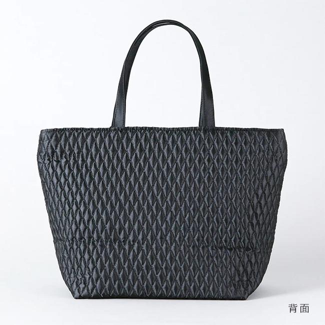 IWASA タッセル付きキルティング手提げ Mサイズ(フォーマル 手提げ