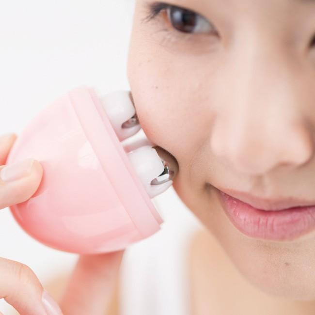 Hogu ユビタマゴ3 顔 コロコロ マッサージ ローラー 美容ローラー ミニ 美顔ローラー 器具 グッズ 道具 コロコロローラー 即納 Ho556 キレイスポット 通販 Yahoo ショッピング