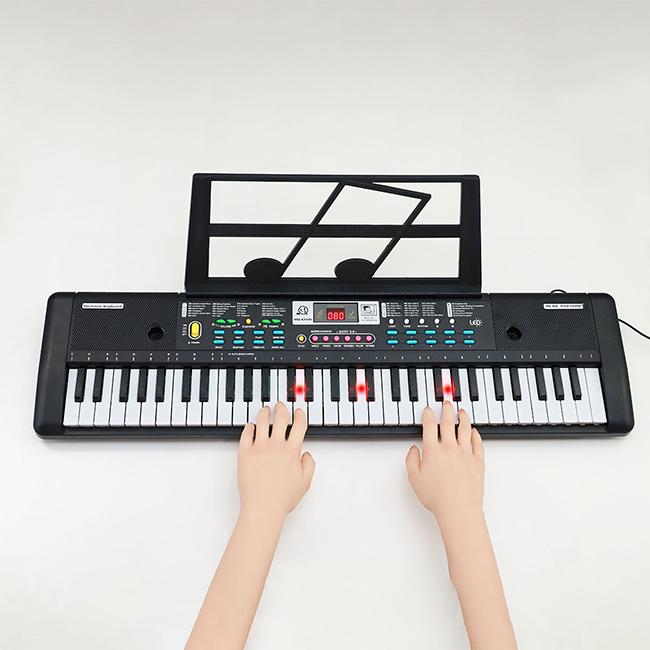 ガイド機能付き電子ピアノ 61鍵(電子ピアノ 電子楽器 ピアノ ガイド機能付き電子ピアノ 61鍵(電子ピアノ 電子楽器 ピアノ