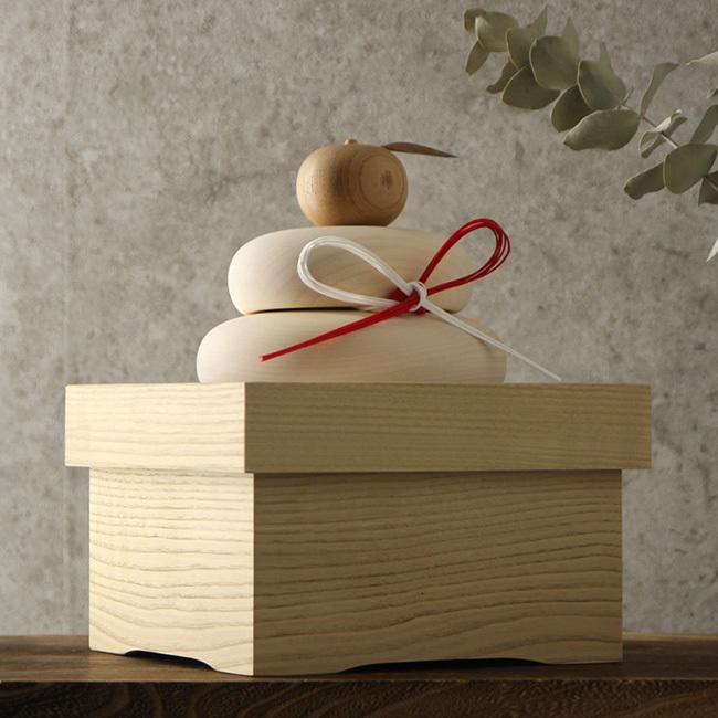 鏡餅 径150mm 台付き 蝶結び水引付き(鏡もち 木製 木 国産 木材 日本製