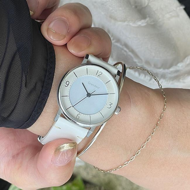 Tendance ホワイトレザー 時計 Tendance テンデンス ホワイトレザー アナログ時計 TE450003 - メルカリ