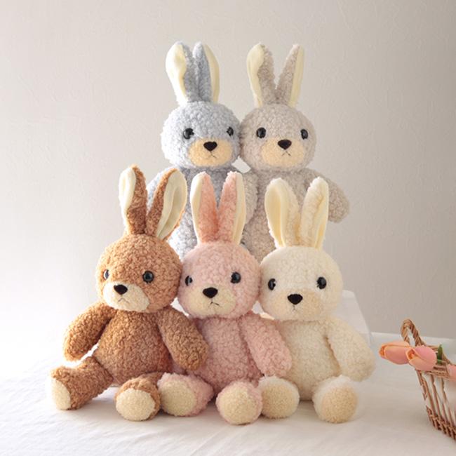  ぬいぐるみ うさぎ ベージュ　巻毛　日本限定　　レア Mサイズ 日本製 うさぎのぬいぐるみ ウサギのフカフカ Mサイズ(ウサギの