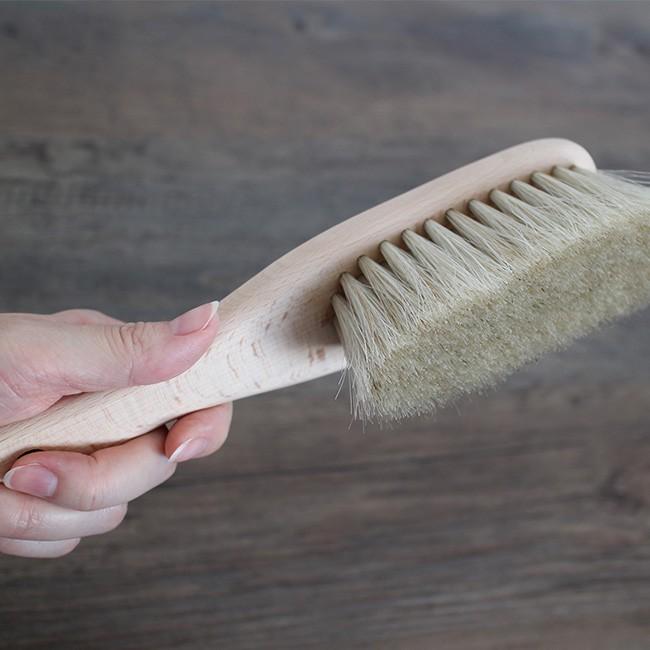 アートブラシ社 カシミヤ用洋服ブラシ スクエア 桐箱入り B000012(洋服ブラシ ブラシ 洋服用 衣類)【ギフト対応無料】 即納