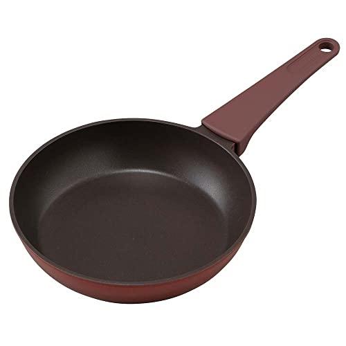 アイリスオーヤマ ダイヤモンドコート フライパン22cm ガス火/IH対応 軽量 メタリック 洗いやすい設計 滑りにくい取っ手 DCF-I22 | 