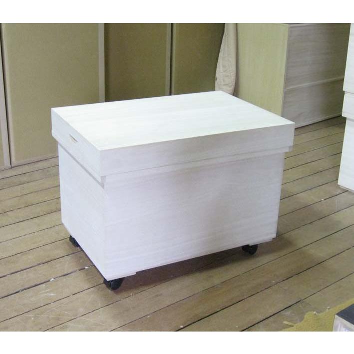 ヴィンテージ 桐箪笥 桐箱 着物 収納箱 ボックス 希少デザイン レトロ 楽天市場】桐衣装箱4段 高さ55(キャスター付） 送料無料 大川