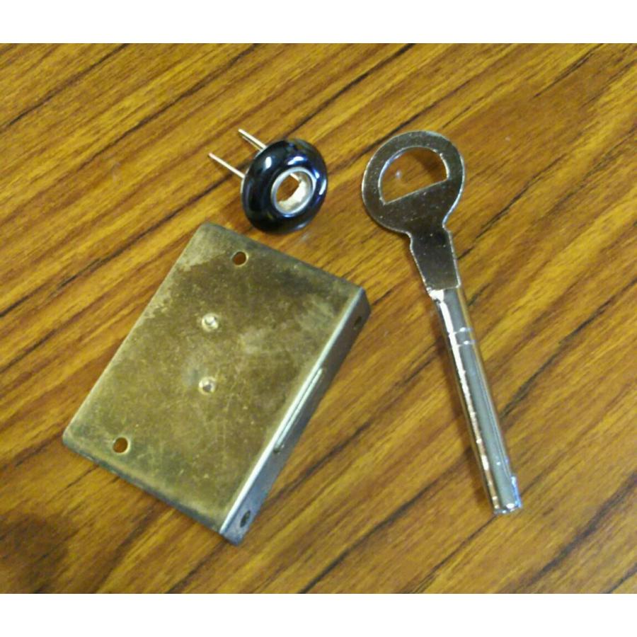 【鍵付】◇和箪笥◆しっかり造り◇３段目割れ有 金具DIY鍵はとめ 在庫処分 アウトレット 鍵セット・吾石化粧