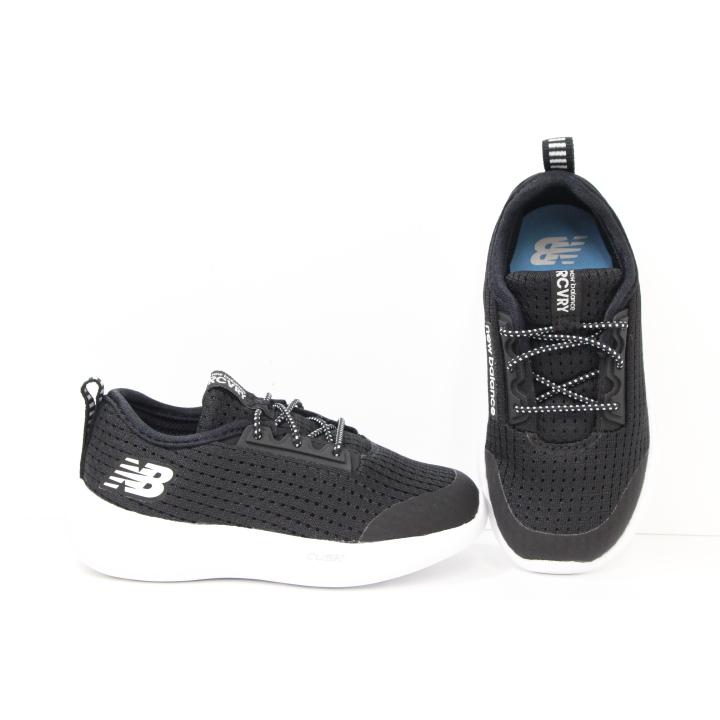 new balance rcvry black
