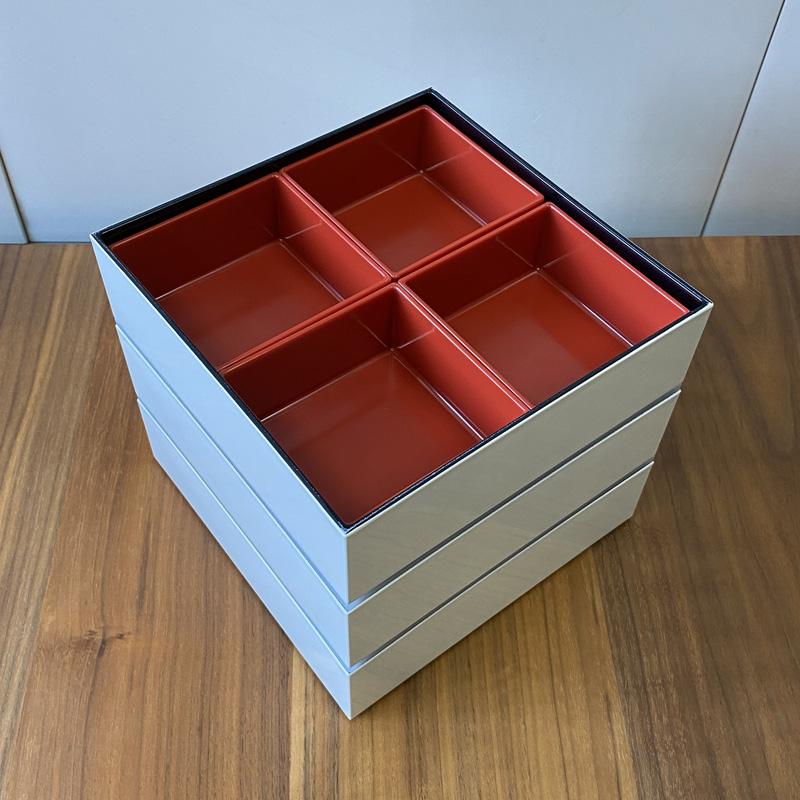 重箱 3段 仕切り4個・シール蓋付 シルバーゴールド 食器 おせち 和食器