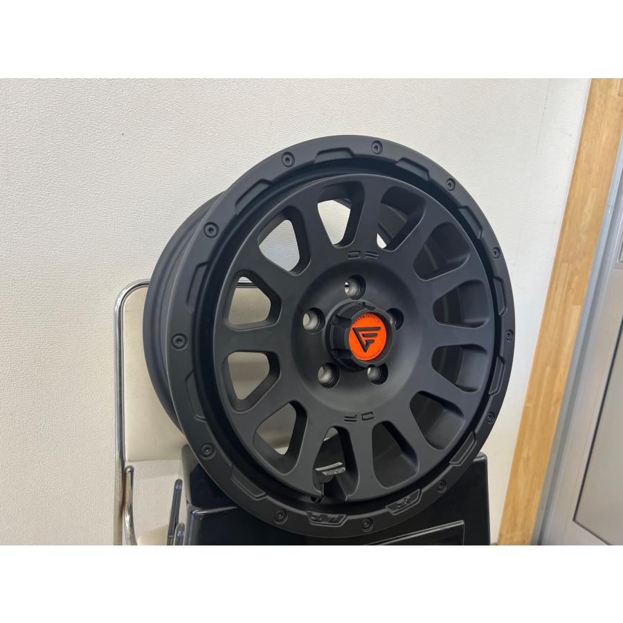 DELTAFORCE OVAL デルタフォース オーバル 8.0J +35 \u0026 トーヨー オープンカントリー M/T 265/65R17 RAV4の画像