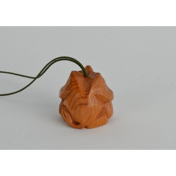 飛騨高山 一位一刀彫 根付 狸 24mm 伝統工芸品 民芸品 お土産 : きた