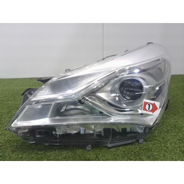 ヴィッツ DBA-NSP130 左ヘッドライト