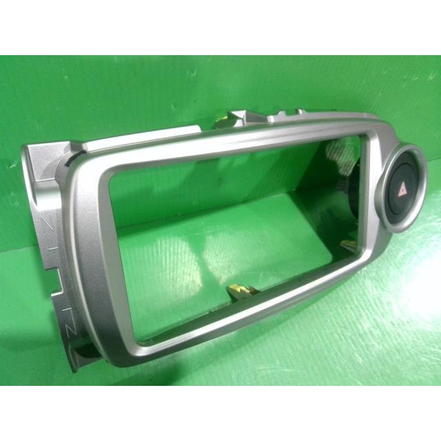 ヴィッツ DBA-KSP130 クラスターパネル Z09 55405-52860 : キタグチ