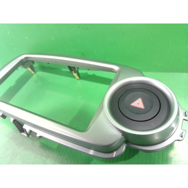 ヴィッツ DBA-KSP130 クラスターパネル Z09 55405-52860 : キタグチ