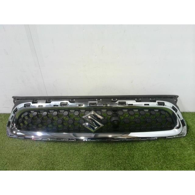 クロスビー DAA-MN71S フロントグリル ラジエータグリル C7G 71740