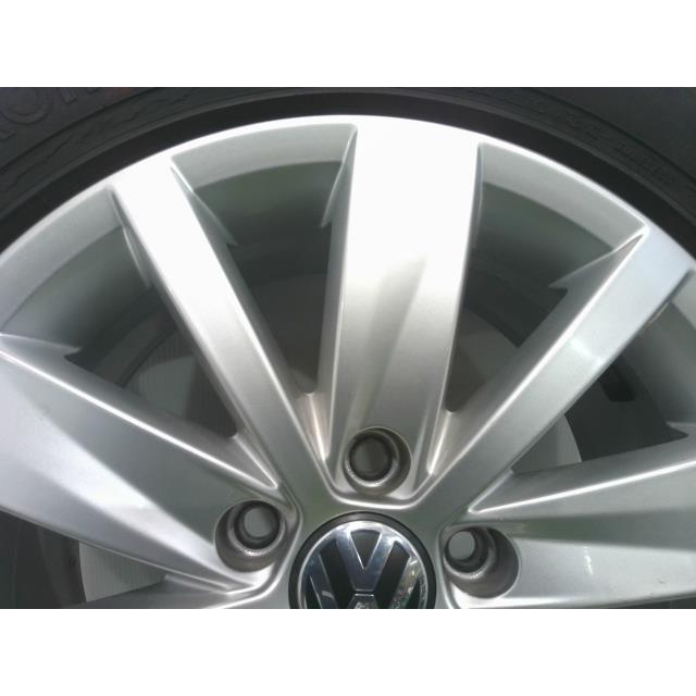 フォルクスワーゲン VW ザ・ビートル 16CBZ H25 純正 タイヤホイール 