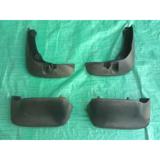 ミラ（ダイハツ） ☆ダイハツ L700S ミラジーノ 純正 マッドガード