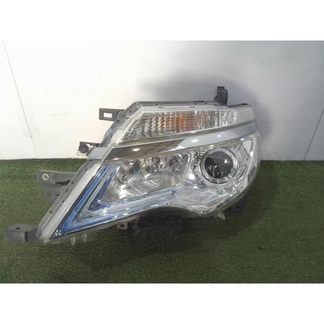 日産セレナDBA- HC26ヘッドランプ・ヘッドライト 2個セット