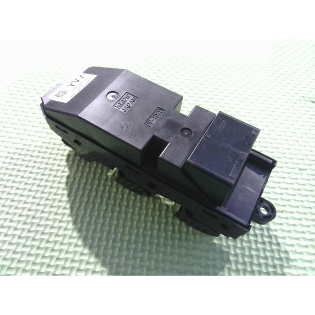 エブリイワゴン エブリィ EBD-DA17V パワーウインドウスイッチ エブリイワゴン エブリィ EBD-DA17V パワーウインドウスイッチ