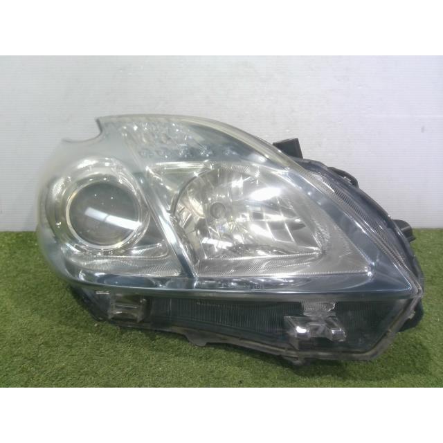 プリウス DAA-ZVW30 右 ヘッドランプ ヘッドライトASSY 040 81130 
