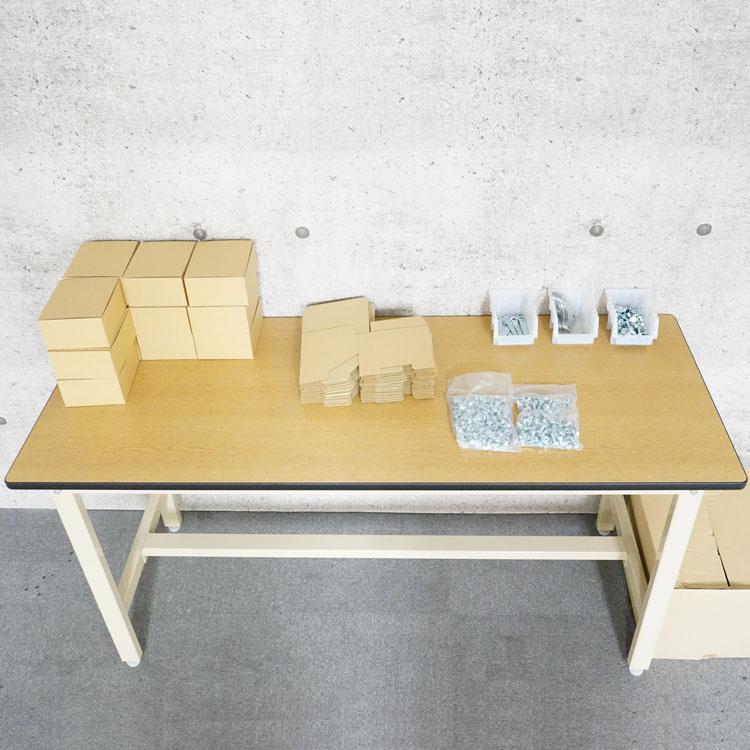 ワークテーブル 作業台 300K リノリューム天板 幅120×奥行75×高さ74cm ベイジュ 300kg/段 ガレージの画像