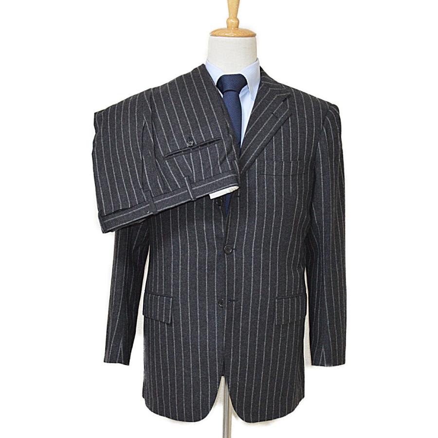kiton グレー ストライプ フランネル ダブルスーツ 【公式通販】