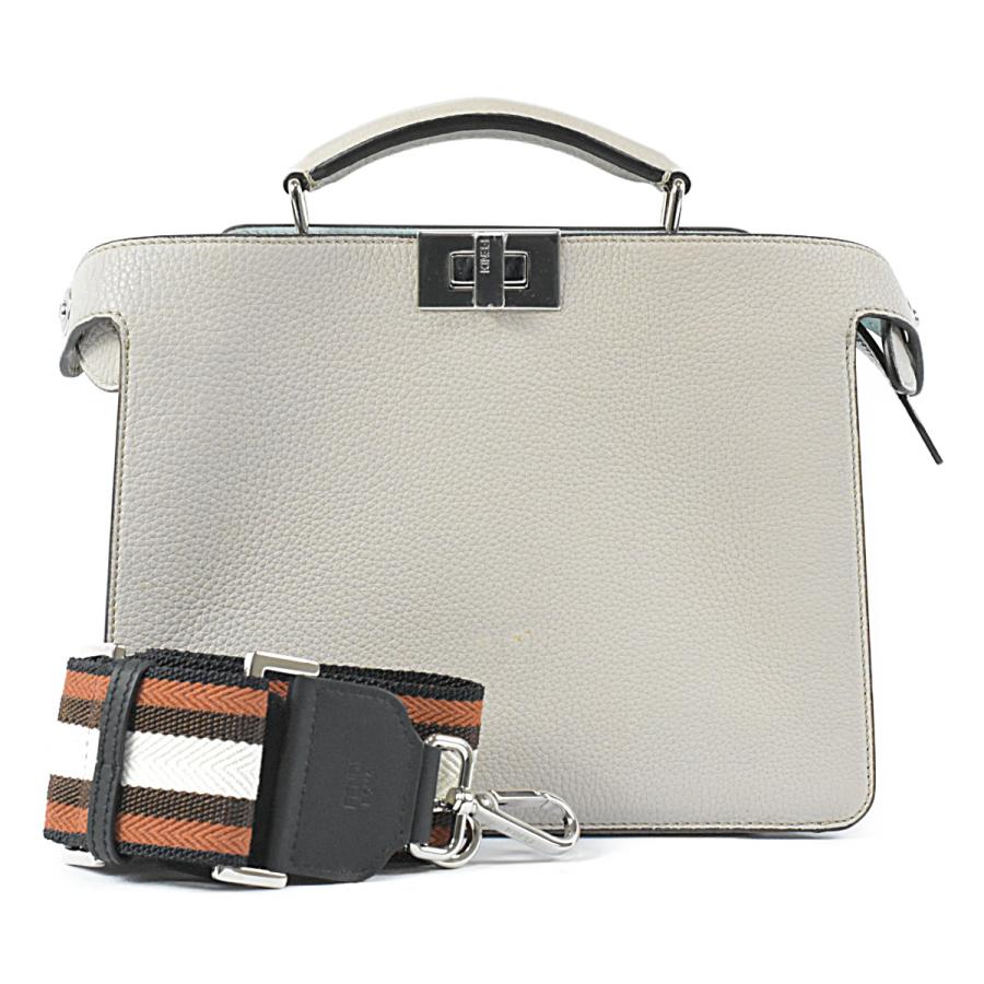 FENDI ピーカブー ISeeU(アイシーユー) スモール