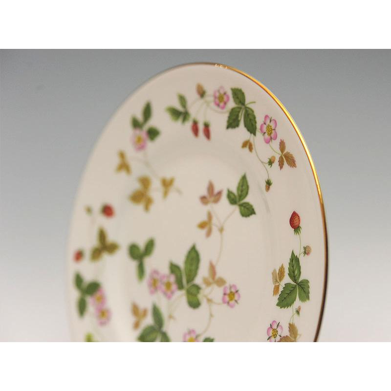 WEDGWOOD/ウェッジウッド　ワイルドストロベリー　プレート＜23cm＞ |  | 01