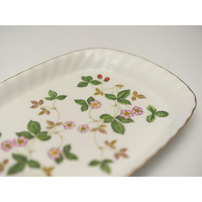 WEDGWOOD/ウェッジウッド　ワイルドストロベリー　スパイラルトレー |  | 01