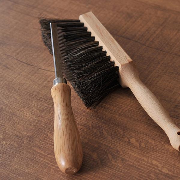 レデッカー ブラシのお手入れ用コーム （467000） |  | 01