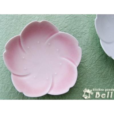 桃色桜小皿 デザート皿 銘々皿 トレー 花形 取り皿 日本製 : み 桃色桜小皿 デザート皿 銘々皿 トレー 花形 取り皿 日本製 : み