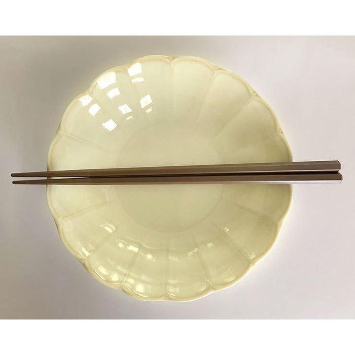 食器 中鉢 輪花クリーム釉5.0寸浅鉢 煮物鉢 ボウル サラダボウル 花形