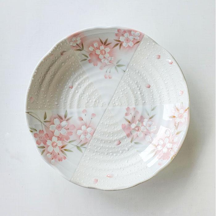 食器 皿 深皿 間取桜 22cm 皿 美濃焼 おしゃれ 7寸皿 パスタ皿 カレー皿 サラダボウル 煮物鉢 盛皿 主菜皿 中鉢 中皿 |  | 01