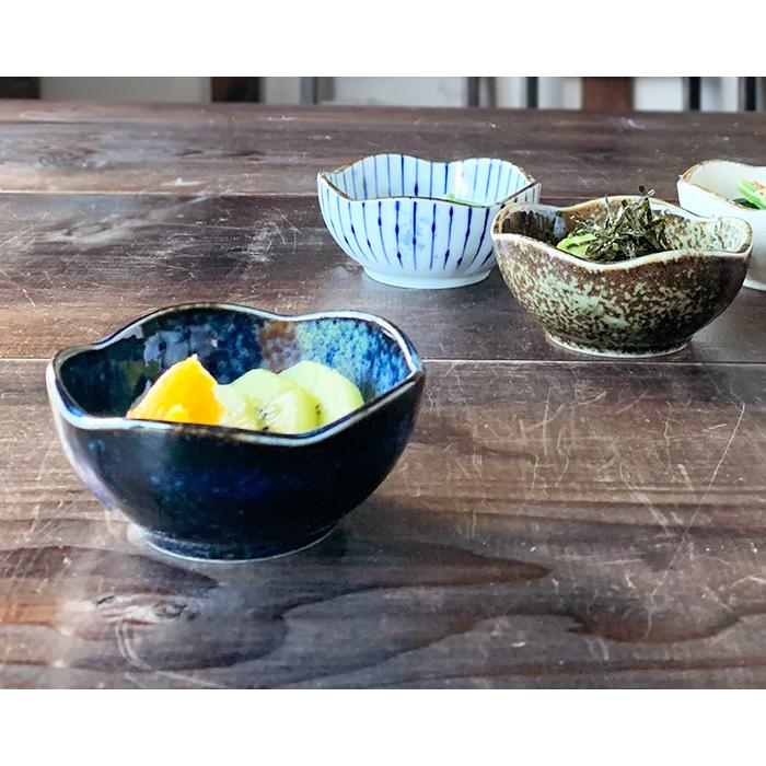 小鉢 おしゃれ 梅型30小鉢 8.8cm 和食器 選べる4柄 前菜鉢 豆鉢 珍味入