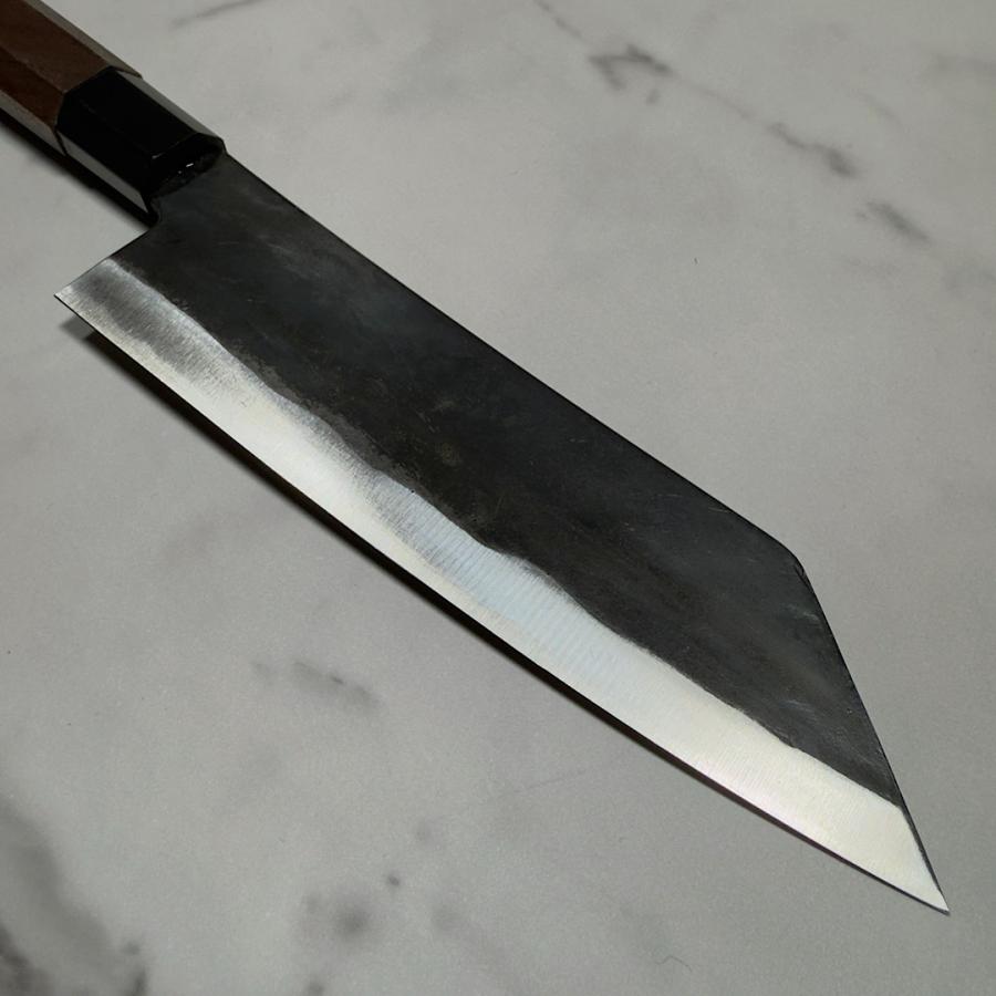 翁流 青ニ鋼 黒仕上げ 文化包丁 170mm 樫柄+仕上げの革　清助刃物 翁流 青ニ鋼 黒仕上げ 文化包丁 170mm 樫柄+仕上げの革