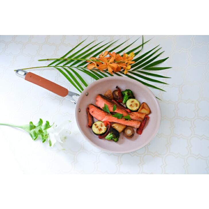 TRAMONTINA ロマーニャ セラミック調理器具トラモンティーナ　はるあんさん使用。 |  | 01