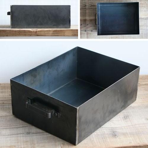 取っ手付き 収納ボックス 箱 収納 おしゃれ アンティーク アイアン 黒 ブラック インダストリアル 鉄箱a4サイズ取っ手付き Ibx 02 木枠屋 通販 Yahoo ショッピング