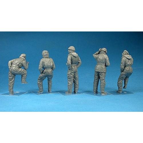 1/35スケールプラモデル イギリス戦車兵 防寒服 フィギュアセット5体