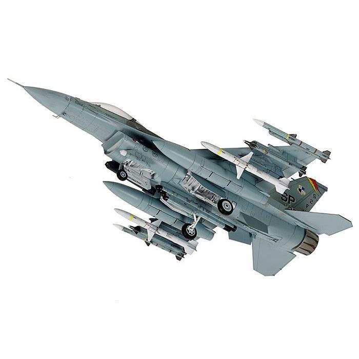 タミヤ（TAMIYA） 1/72スケールプラモデルロッキード マーチン F-16CJ