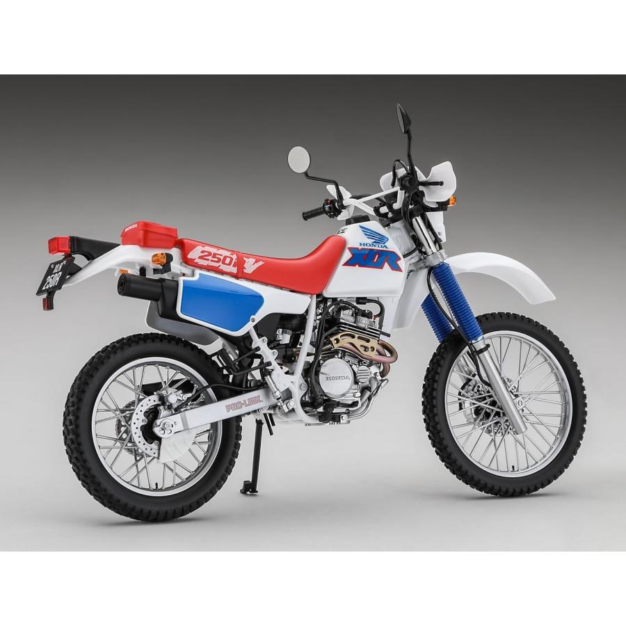ハセガワ 1/12スケール ホンダ XLR250R (MD22) 1991 : キヤホビー