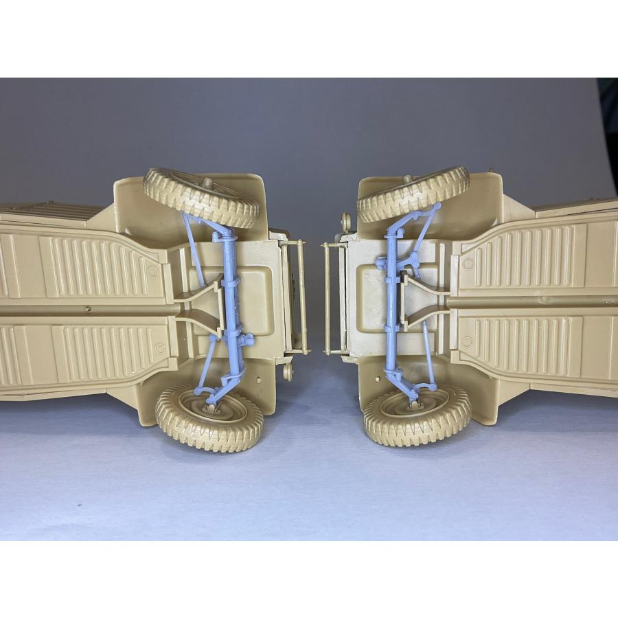 1/35スケール　ドイツPkw.K1キューベルワーゲン82型前輪ステアリング　セット（レジン製パーツ）＊本体は含まれません |  | 03