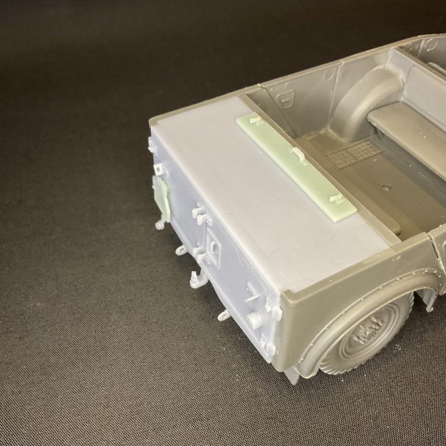 1/35スケール ドイツ 大型軍用乗用車 ホルヒ4×4タイプ1a（T社の1/35