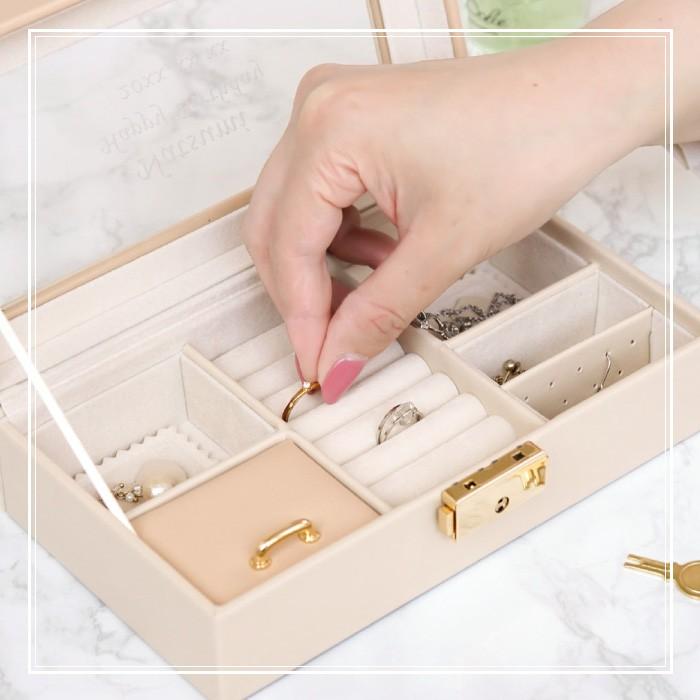 誕生日プレゼント 女性 名前入り 名入れ クリスマス ギフト ジュエリー