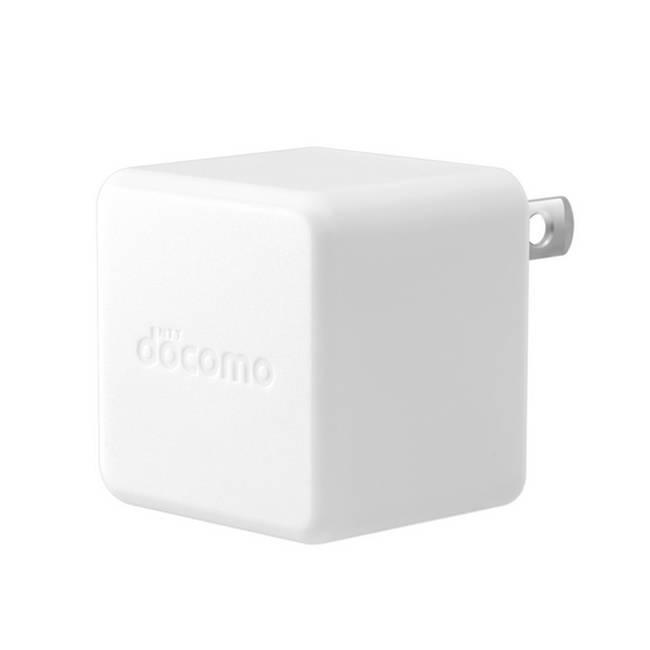 NTT docomo ドコモ純正 ポータブルACアダプタ02 (AMD39014) ホワイト