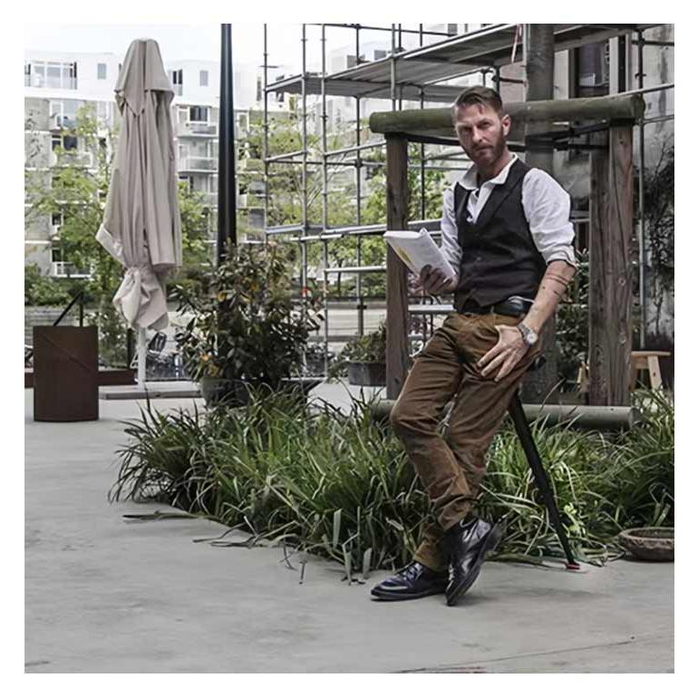 モバイルチェア 立ったまま ポータブル 座れる椅子 ステッキチェア