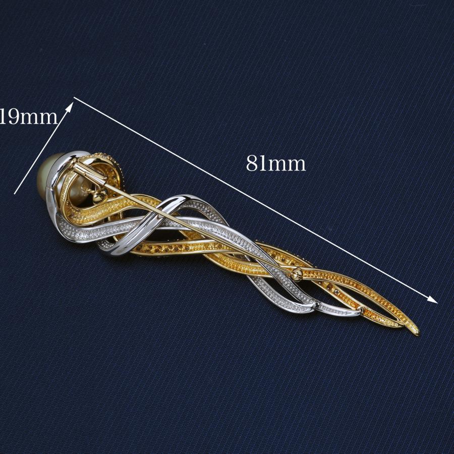 プラチナ900/K18 南洋真珠 ダイヤモンド ブローチ 11.4mm/ナチュラル