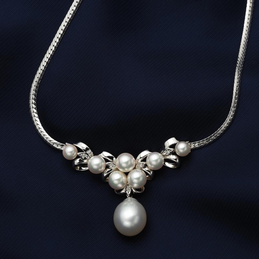 プラチナ900/850 南洋真珠&アコヤ本真珠 トップデザイン ネックレス