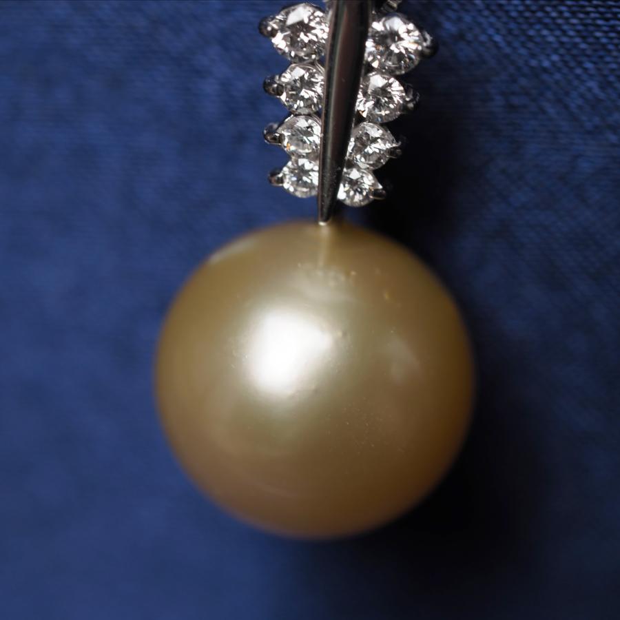 【もりごんさま専用】ペンダントトップ 南洋パール K18WG 0.12カラット もりごんさま専用】ペンダントトップ 南洋パール K18WG 0.12