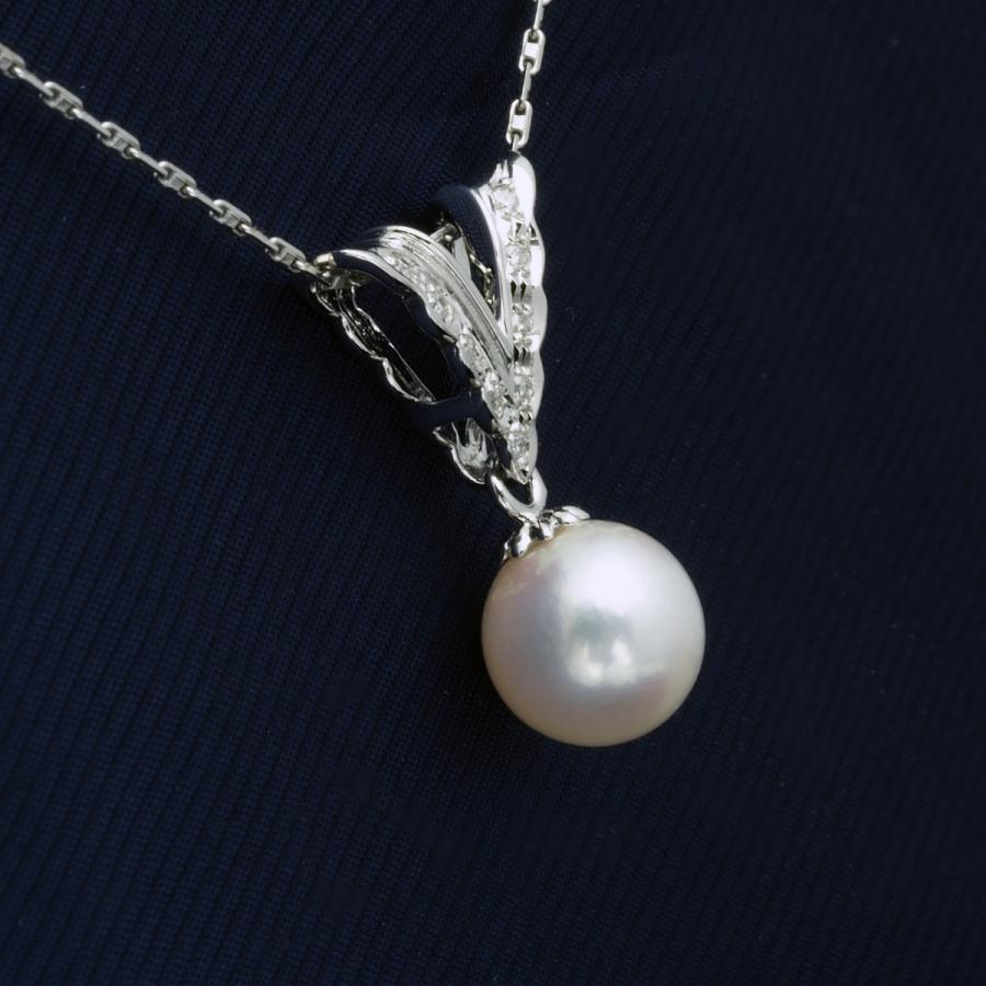 K18WG ネックレストップ　真珠　ダイヤモンド付き　アクセサリー　小物 K18WG アコヤ本真珠 V字 ペンダントトップ 0.06ct 天然ダイヤ付き