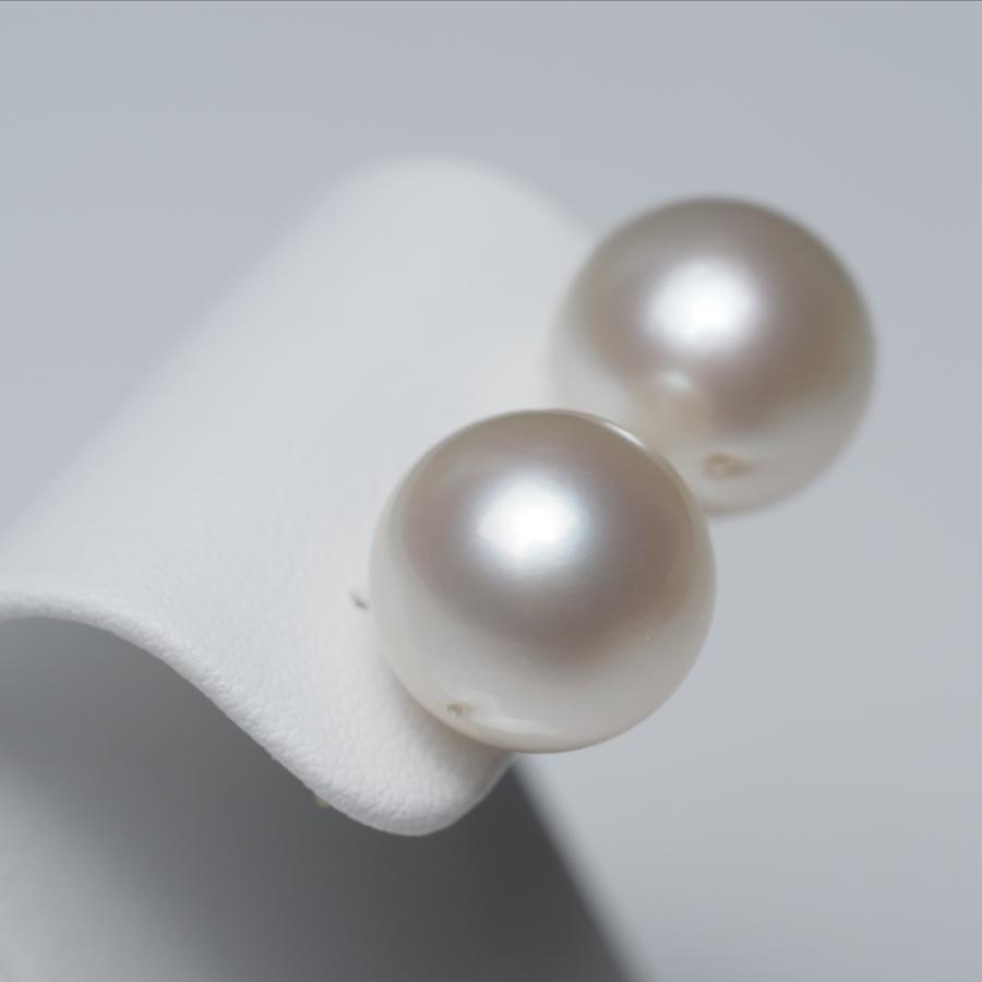 南洋真珠 ピアス 特大13.5mm up シルバー系ホワイト イヤリングにも